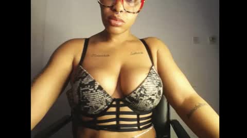 horny_ebonygirl_ online show from 04/12/26, 03:44