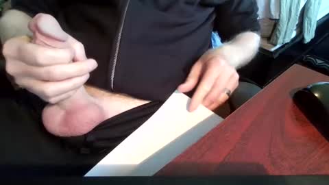 Snapshot of horny_hubby0077 chatting on 09/30/25, 02:11 Horny Hubby online show from 09/30/25, 02:11