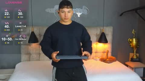 horny_nick18 online show from 01/10/26, 10:17