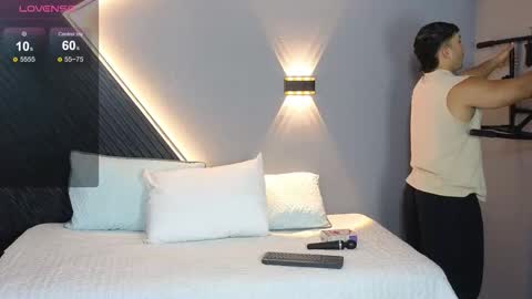 horny_nick18 online show from 02/10/26, 01:37