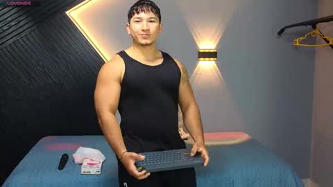 horny_nick18 online show from 02/28/26, 12:17