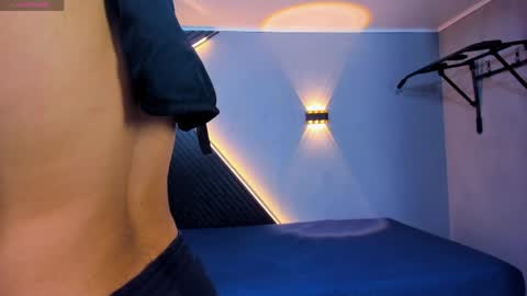 horny_nick18 online show from 04/10/26, 10:20