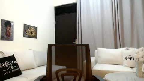 Snapshot of horny_princcess chatting on 11/18/25, 05:12 horny_princcess online show from 11/18/25, 05:12