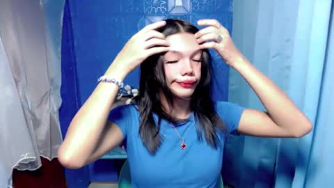 Rhiana online show from 12/22/25, 11:02