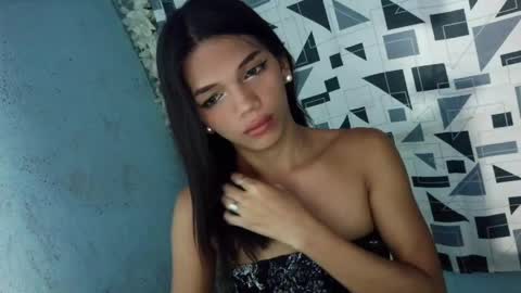 Rhiana online show from 04/20/26, 08:17