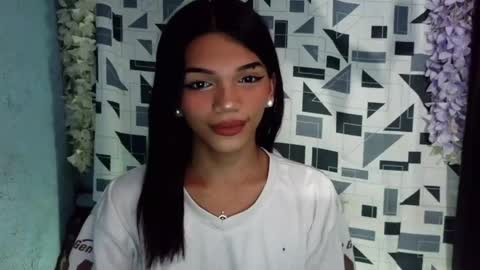 Rhiana online show from 04/21/26, 07:06