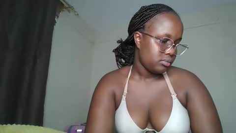 Lucy online show from 03/12/26, 12:44