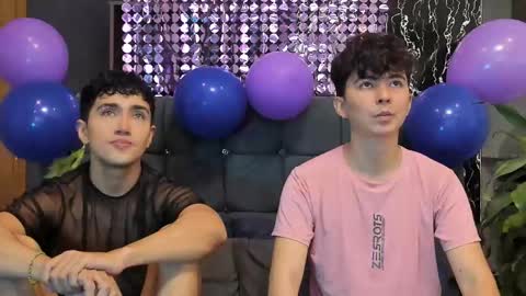 Snapshot of horny_twinks_guys chatting on 02/23/25, 09:59 Alex and Camilo online show from 02/23/25, 09:59