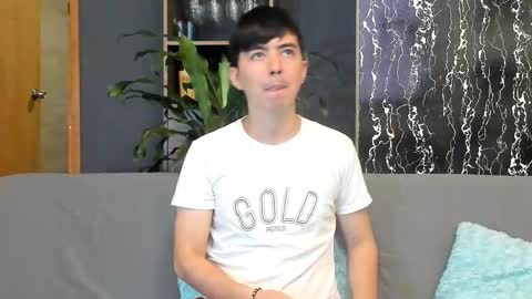 Snapshot of horny_twinks_guys chatting on 09/11/25, 08:31 Alex and Camilo online show from 09/11/25, 08:31