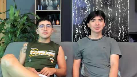 Snapshot of horny_twinks_guys chatting on 02/15/26, 03:31 Alex and Camilo online show from 02/15/26, 03:31