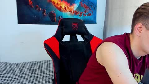 Snapshot of horny_yo chatting on 02/15/25, 12:01 Max online show from 02/15/25, 12:01