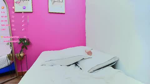 Khloe  online show from 02/10/25, 04:04