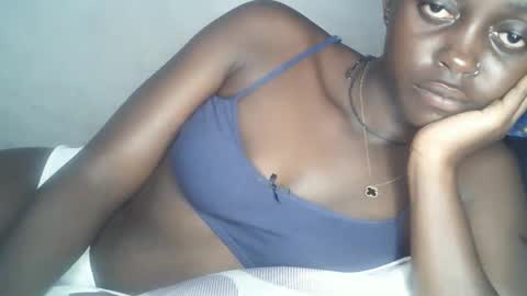 Bella online show from 04/06/26, 02:20