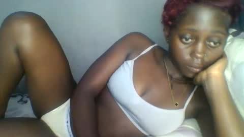 Snapshot of hornybella84 chatting on 04/28/26, 06:07 Bella online show from 04/28/26, 06:07