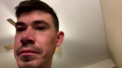 Justin 7 inches online show from 10/25/25, 03:51