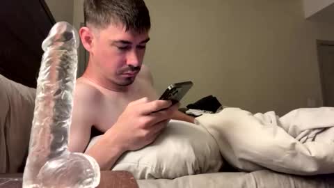 Justin 7 inches online show from 11/15/25, 06:26