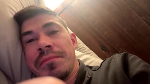 Justin 7 inches online show from 03/28/26, 04:45