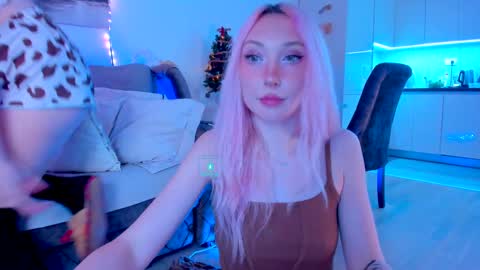 Alex and Rosie online show from 12/21/24, 10:40