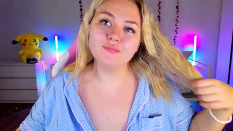 HornyCakee online show from 09/18/25, 10:17