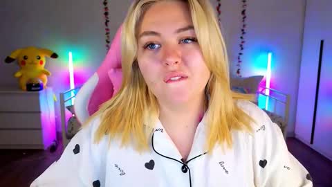 HornyCakee online show from 09/21/25, 10:17