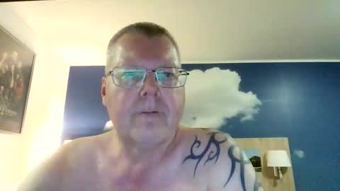 Snapshot of hornydick874303 chatting on 09/23/25, 07:06 Meikelmeier online show from 09/23/25, 07:06