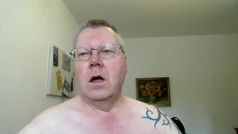 Snapshot of hornydick874303 chatting on 10/05/25, 07:50 Meikelmeier online show from 10/05/25, 07:50