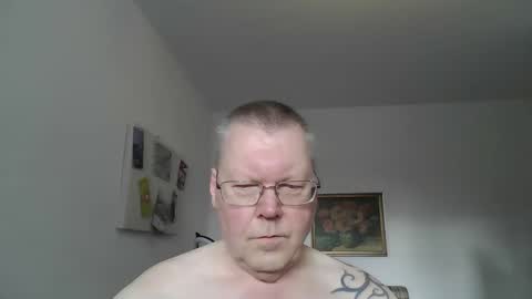 Snapshot of hornydick874303 chatting on 01/11/26, 09:47 Meikelmeier online show from 01/11/26, 09:47