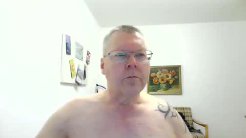 Snapshot of hornydick874303 chatting on 01/12/26, 06:07 Meikelmeier online show from 01/12/26, 06:07