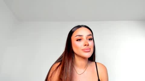 Snapshot of hornyemma_ chatting on 05/25/26, 08:53 Emma online show from 05/25/26, 08:53