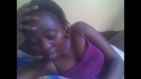 Snapshot of hornygal001 chatting on 12/07/24, 12:45 hornygal001 online show from 12/07/24, 12:45