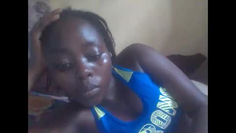 Snapshot of hornygal001 chatting on 12/10/24, 02:28 hornygal001 online show from 12/10/24, 02:28