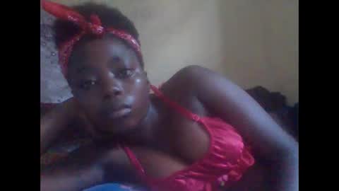 Snapshot of hornygal001 chatting on 12/13/24, 03:38 hornygal001 online show from 12/13/24, 03:38