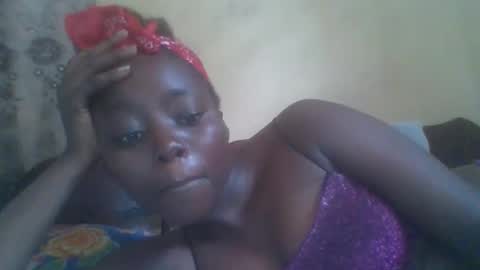 Snapshot of hornygal001 chatting on 12/18/24, 08:09 hornygal001 online show from 12/18/24, 08:09