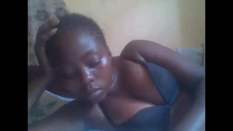 Snapshot of hornygal001 chatting on 01/20/25, 10:40 hornygal001 online show from 01/20/25, 10:40