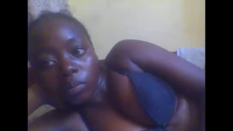 Snapshot of hornygal001 chatting on 01/20/25, 01:42 hornygal001 online show from 01/20/25, 01:42