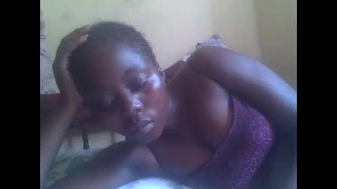 Snapshot of hornygal001 chatting on 01/24/25, 12:10 hornygal001 online show from 01/24/25, 12:10