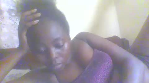 Snapshot of hornygal001 chatting on 02/08/25, 12:06 hornygal001 online show from 02/08/25, 12:06