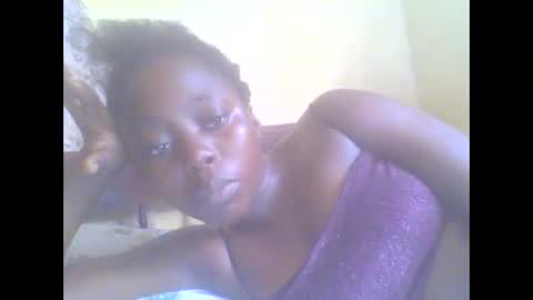 Snapshot of hornygal001 chatting on 02/10/25, 12:18 hornygal001 online show from 02/10/25, 12:18