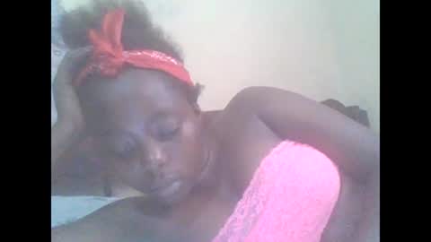 Snapshot of hornygal001 chatting on 02/12/25, 05:15 hornygal001 online show from 02/12/25, 05:15