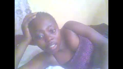 Snapshot of hornygal001 chatting on 02/19/25, 12:22 hornygal001 online show from 02/19/25, 12:22