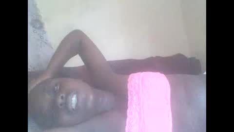 Snapshot of hornygal001 chatting on 02/20/25, 09:11 hornygal001 online show from 02/20/25, 09:11