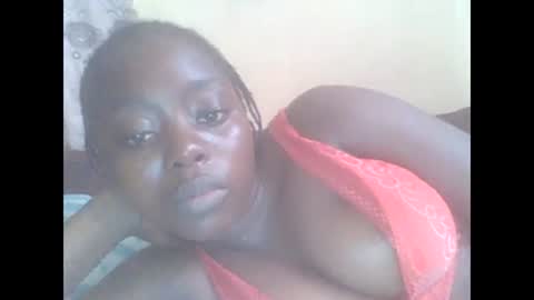 Snapshot of hornygal001 chatting on 02/24/25, 11:32 hornygal001 online show from 02/24/25, 11:32