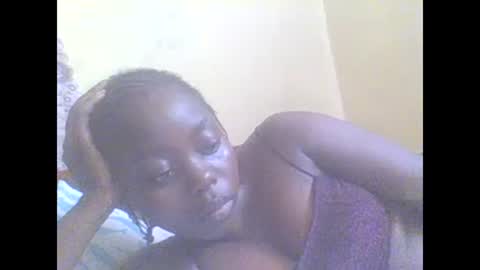 Snapshot of hornygal001 chatting on 02/25/25, 01:39 hornygal001 online show from 02/25/25, 01:39