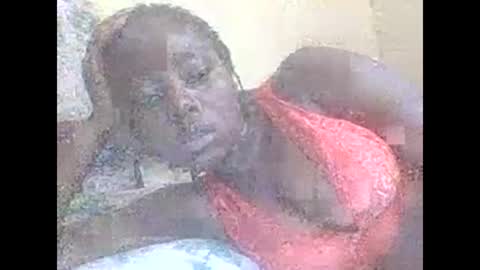 Snapshot of hornygal001 chatting on 03/08/25, 06:43 hornygal001 online show from 03/08/25, 06:43