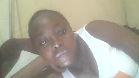 Snapshot of hornygal001 chatting on 09/13/25, 05:18 hornygal001 online show from 09/13/25, 05:18