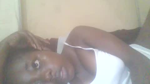 Snapshot of hornygal001 chatting on 09/19/25, 05:09 hornygal001 online show from 09/19/25, 05:09