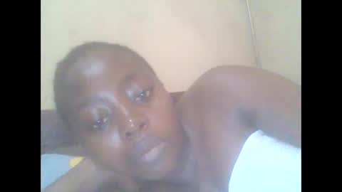 Snapshot of hornygal001 chatting on 09/27/25, 08:19 hornygal001 online show from 09/27/25, 08:19