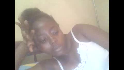 Snapshot of hornygal001 chatting on 09/29/25, 05:01 hornygal001 online show from 09/29/25, 05:01