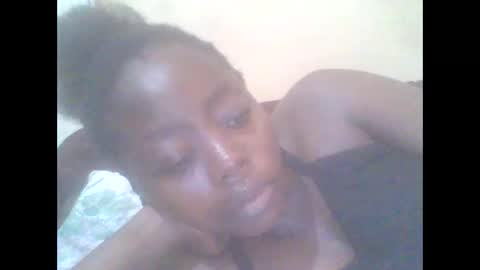 Snapshot of hornygal001 chatting on 10/01/25, 05:24 hornygal001 online show from 10/01/25, 05:24