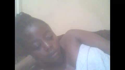 Snapshot of hornygal001 chatting on 10/28/25, 06:06 hornygal001 online show from 10/28/25, 06:06